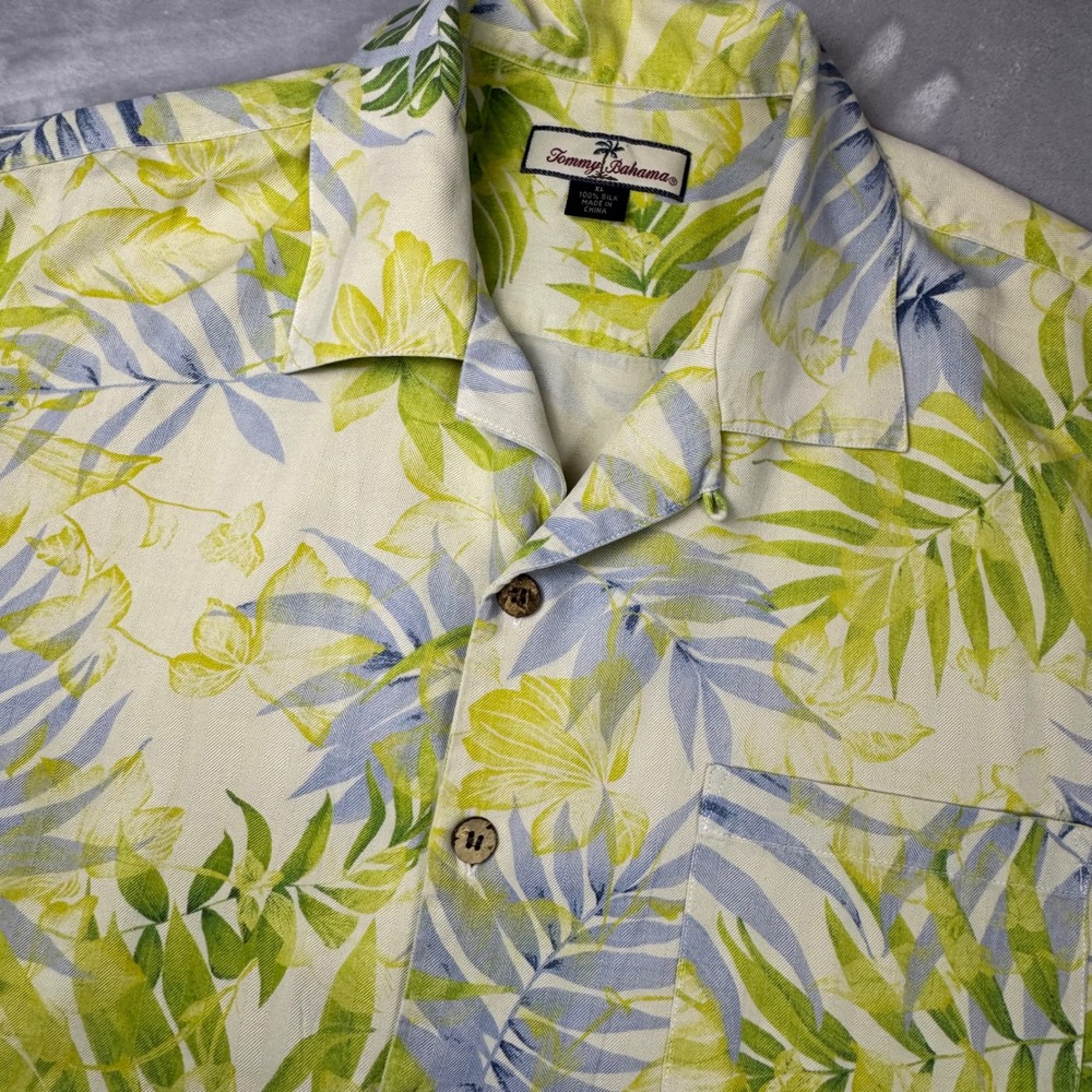 Tommy Bahama Mens XL 100% Silk Palm Leaf Tropical Camp Shirt Green Blue Cream